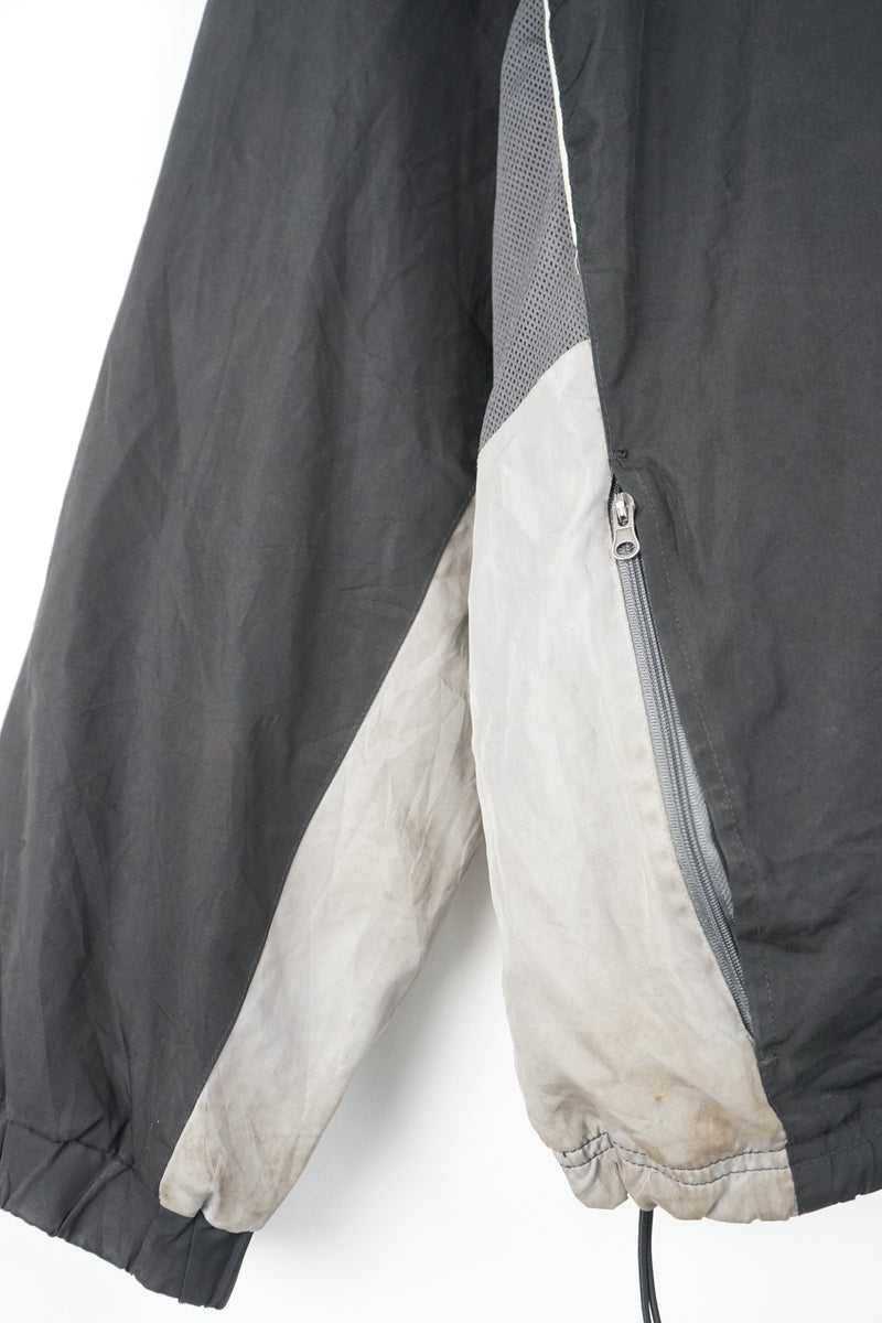 VINTAGE STUSSY WINDBREAKER (XL)