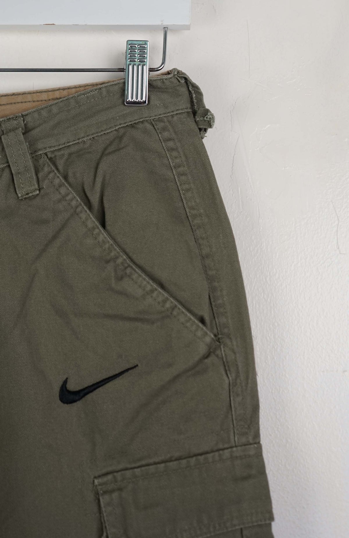 VINTAGE REWORK CARGO SHORTS W29