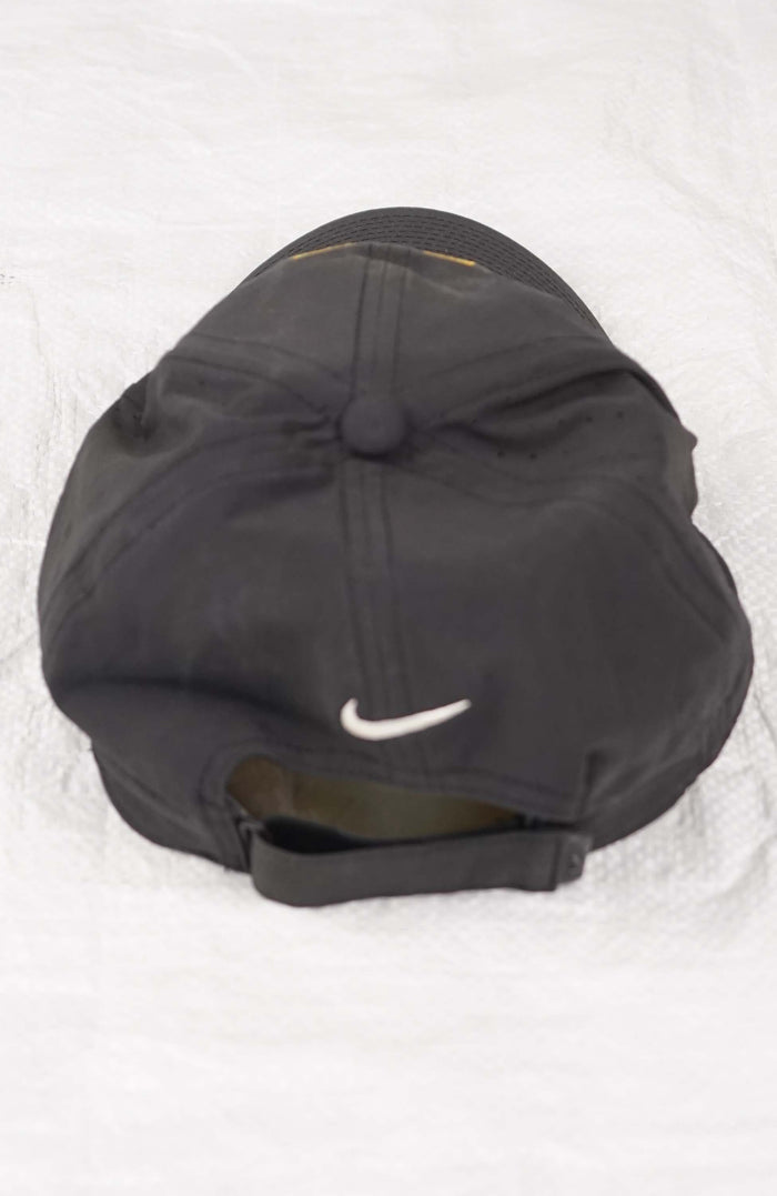VINTAGE NIKE HIGHLANDER GOLF HAT