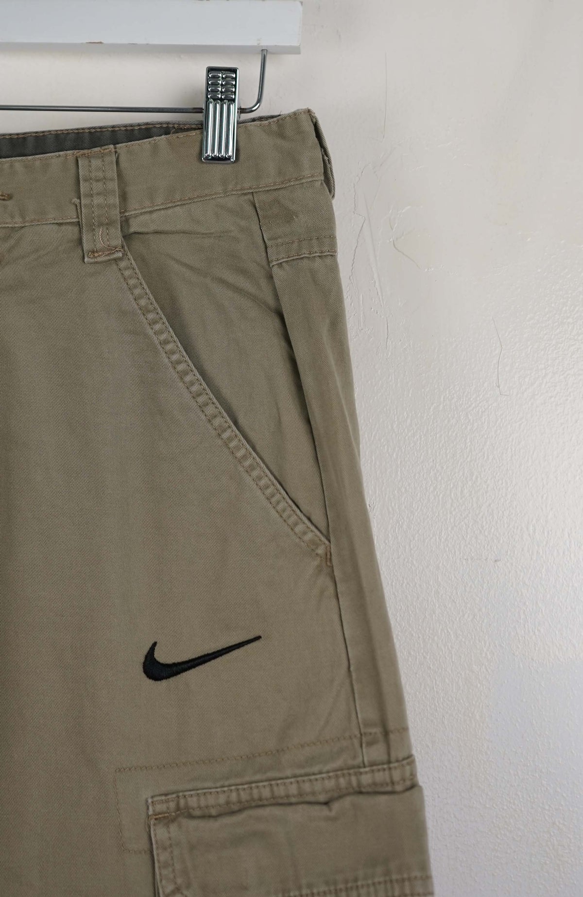 VINTAGE REWORK CARGO SHORTS W30