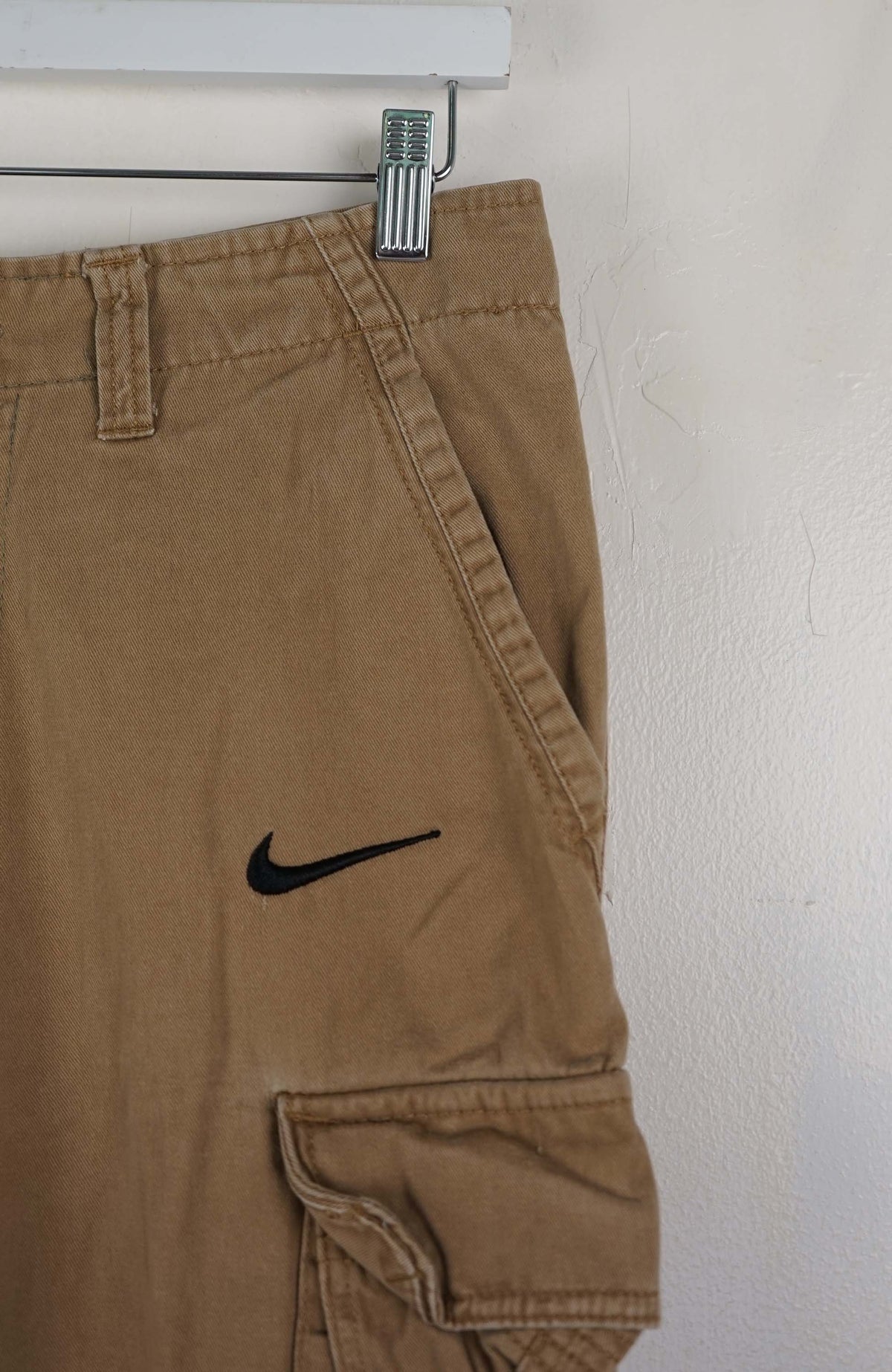 VINTAGE REWORK CARGO SHORTS W30