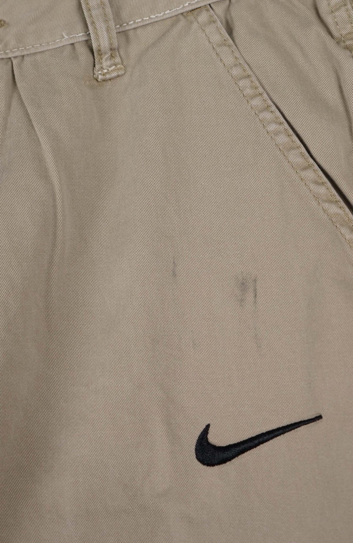 VINTAGE REWORK CARGO SHORTS W30