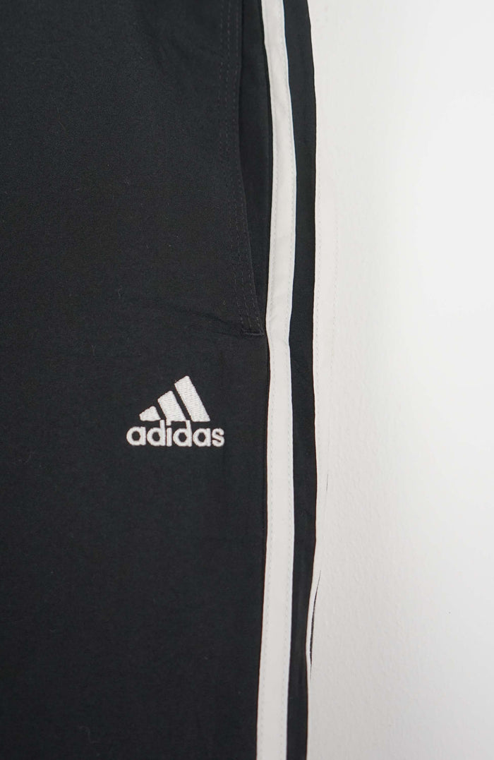 VINTAGE ADIDAS 3/4 TRACK PANTS (XXL)