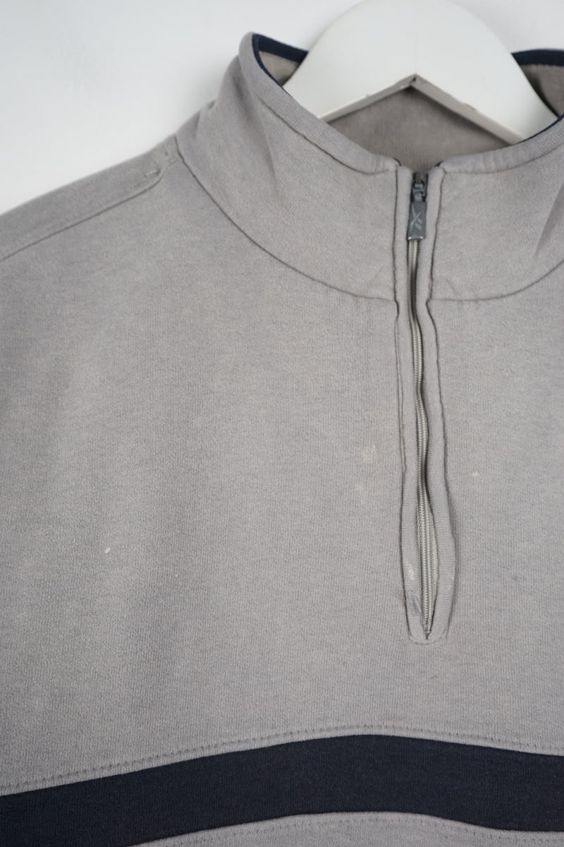 VINTAGE REEBOK 1/4 ZIP SWEATER (L)