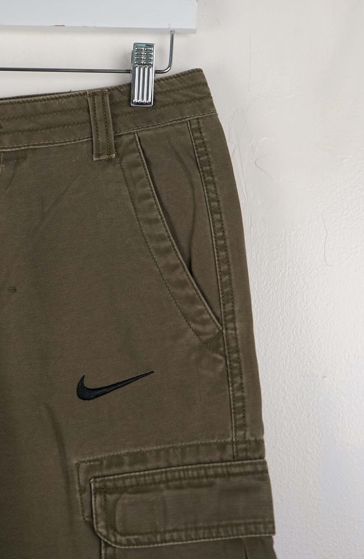 VINTAGE REWORK CARGO SHORTS W30