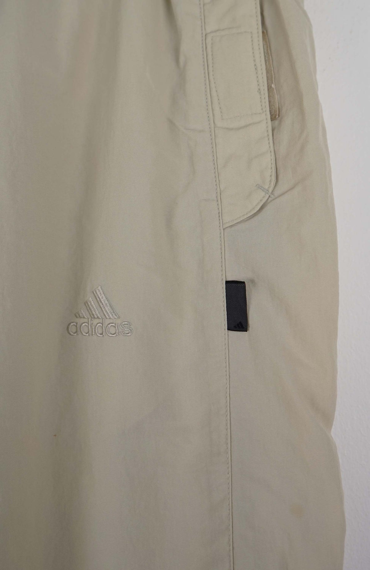 VINTAGE ADIDAS TRACK PANTS (L)