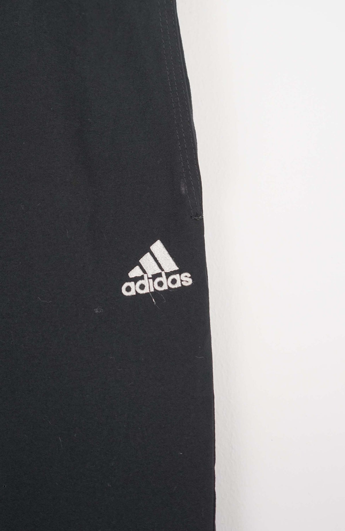 VINTAGE ADIDAS TRACK PANTS (L)