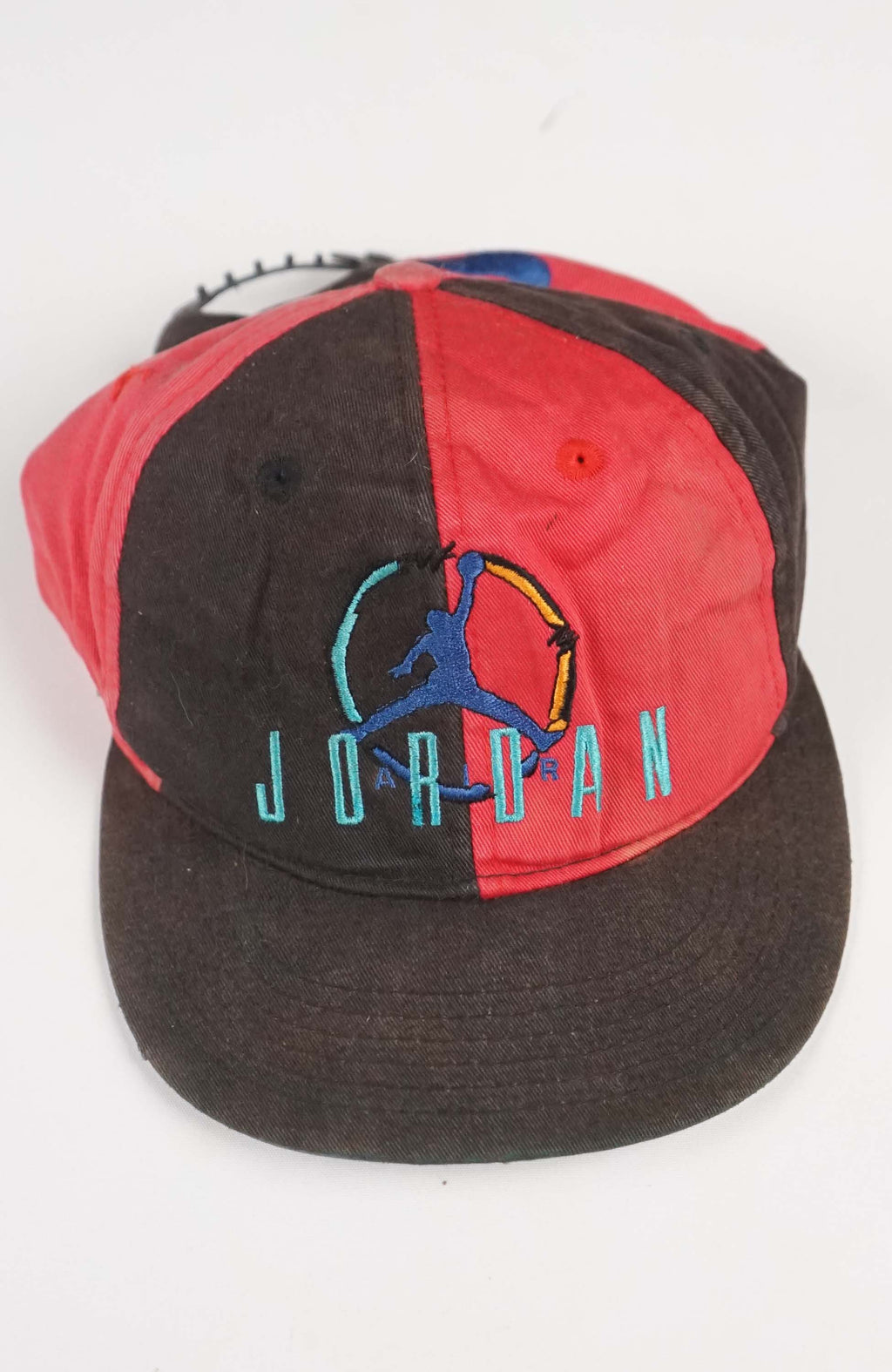 VINTAGE NIKE JORDAN HAT  KIDS