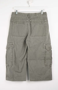 VINTAGE REWORK CARGO CAPRI SHORTS W33