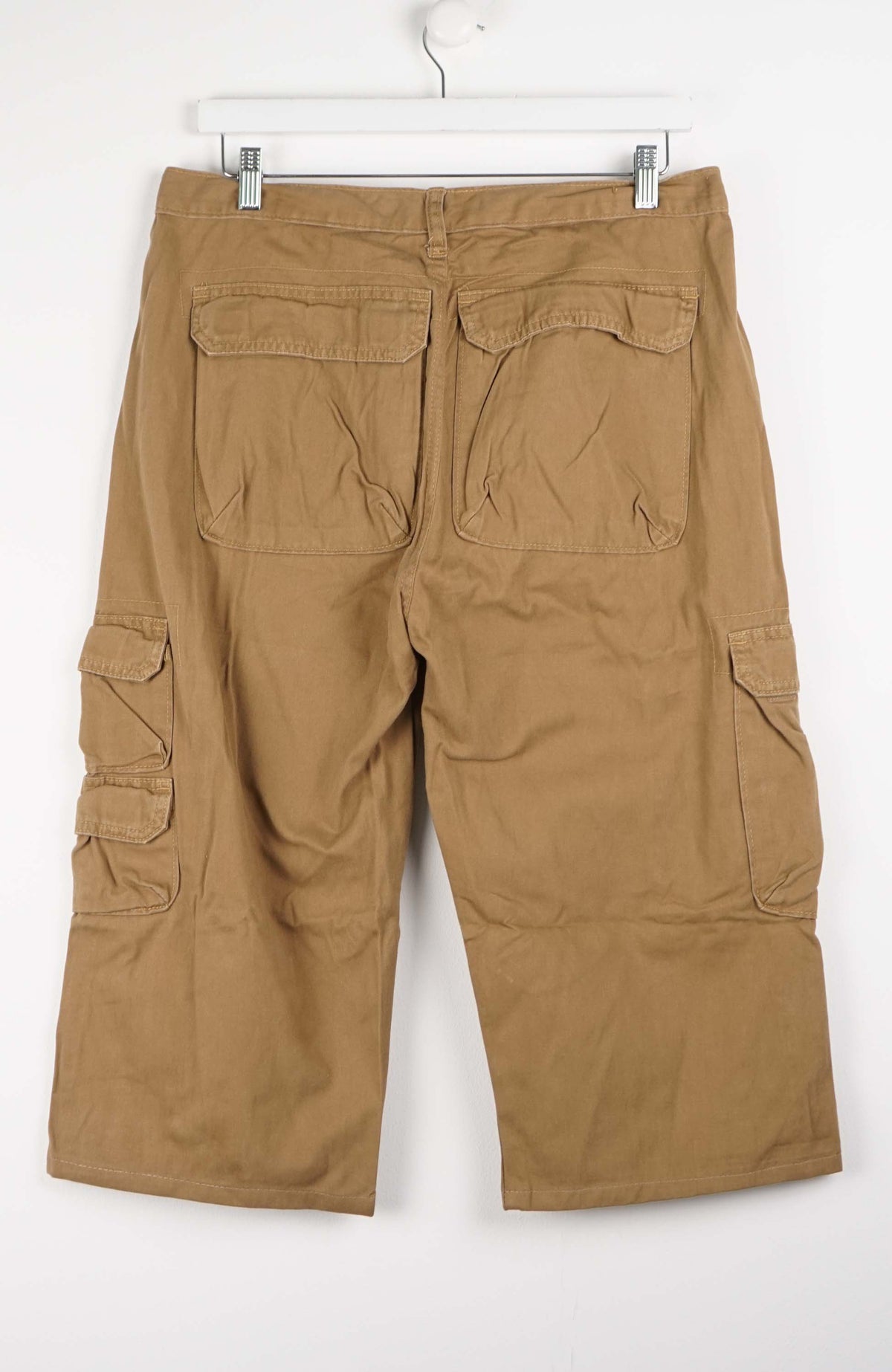 VINTAGE REWORK CARGO CAPRI SHORTS W35