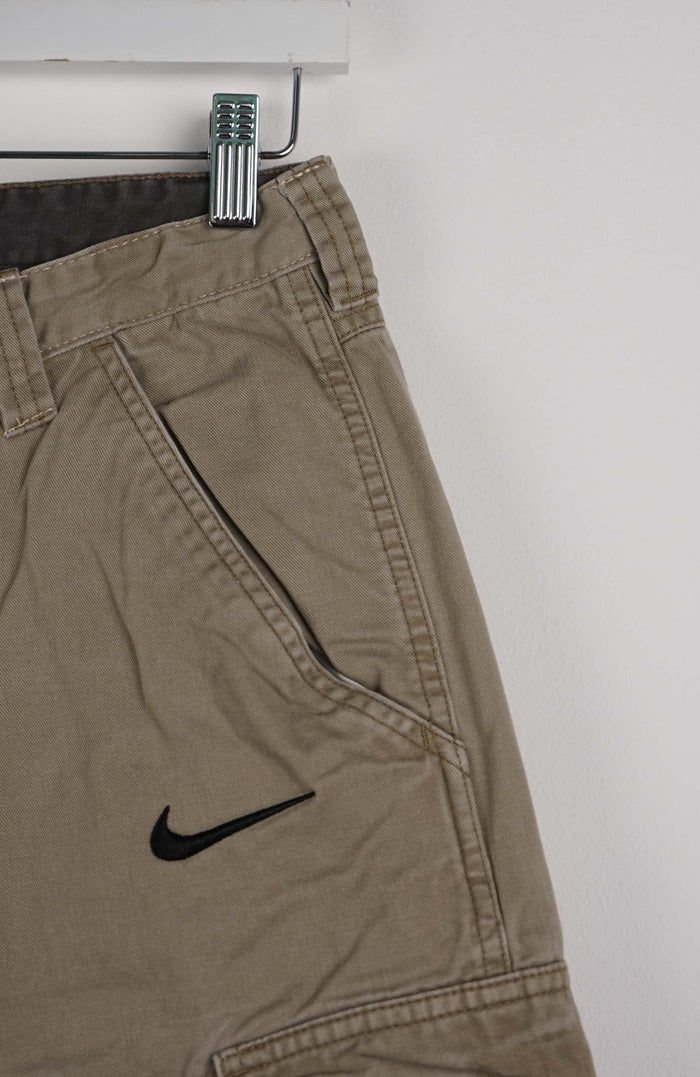 VINTAGE REWORK CARGO CAPRI SHORTS W32