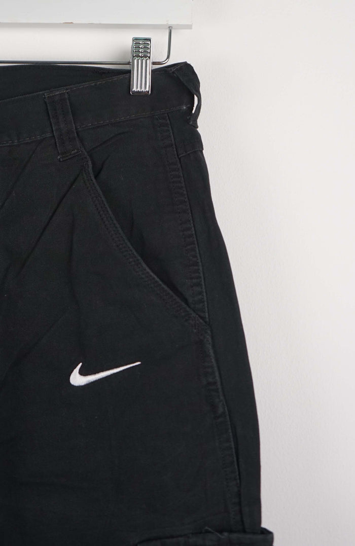 VINTAGE REWORK CARGO CAPRI SHORTS W30