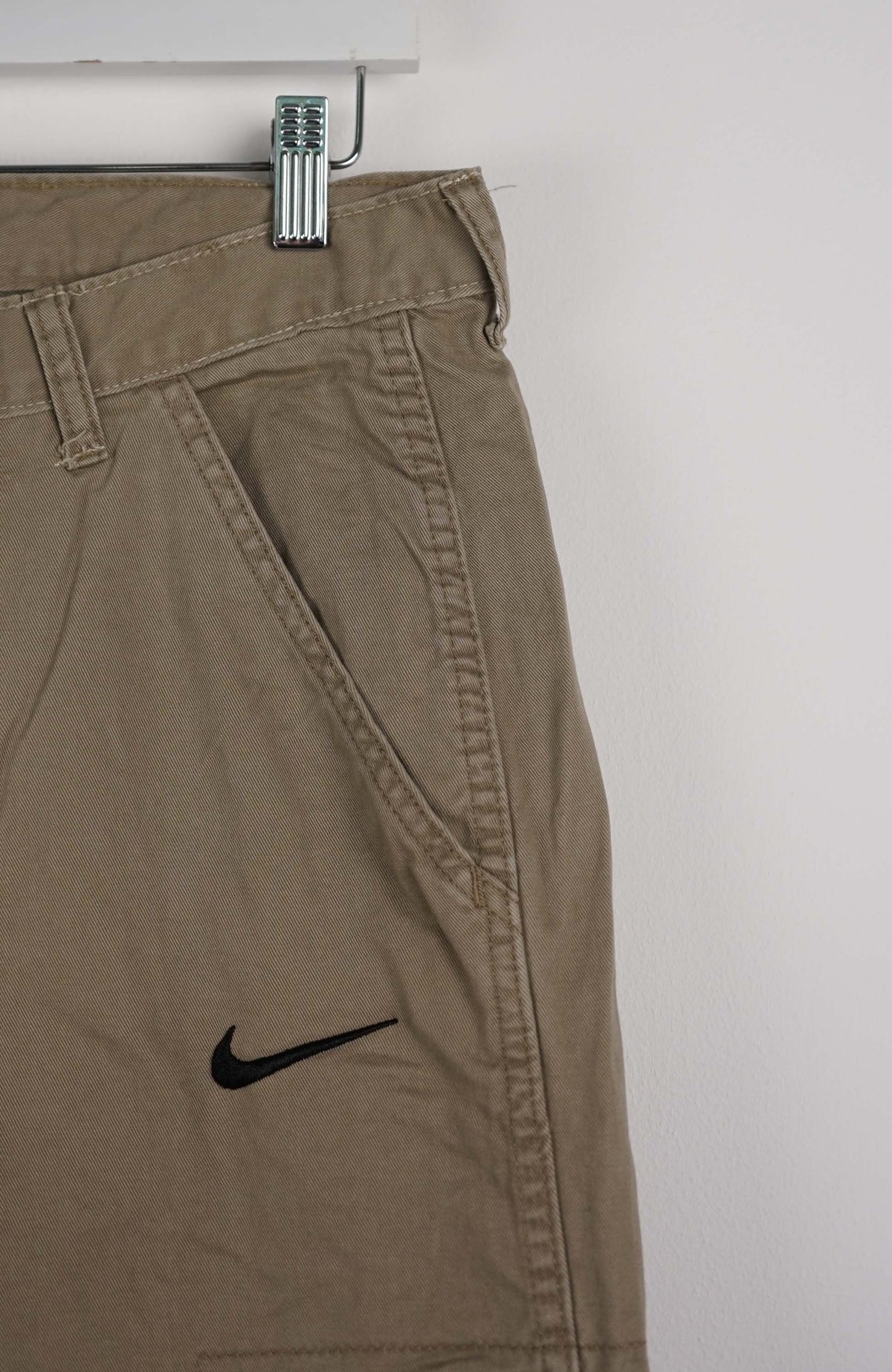 VINTAGE REWORK CARGO CAPRI SHORTS W34