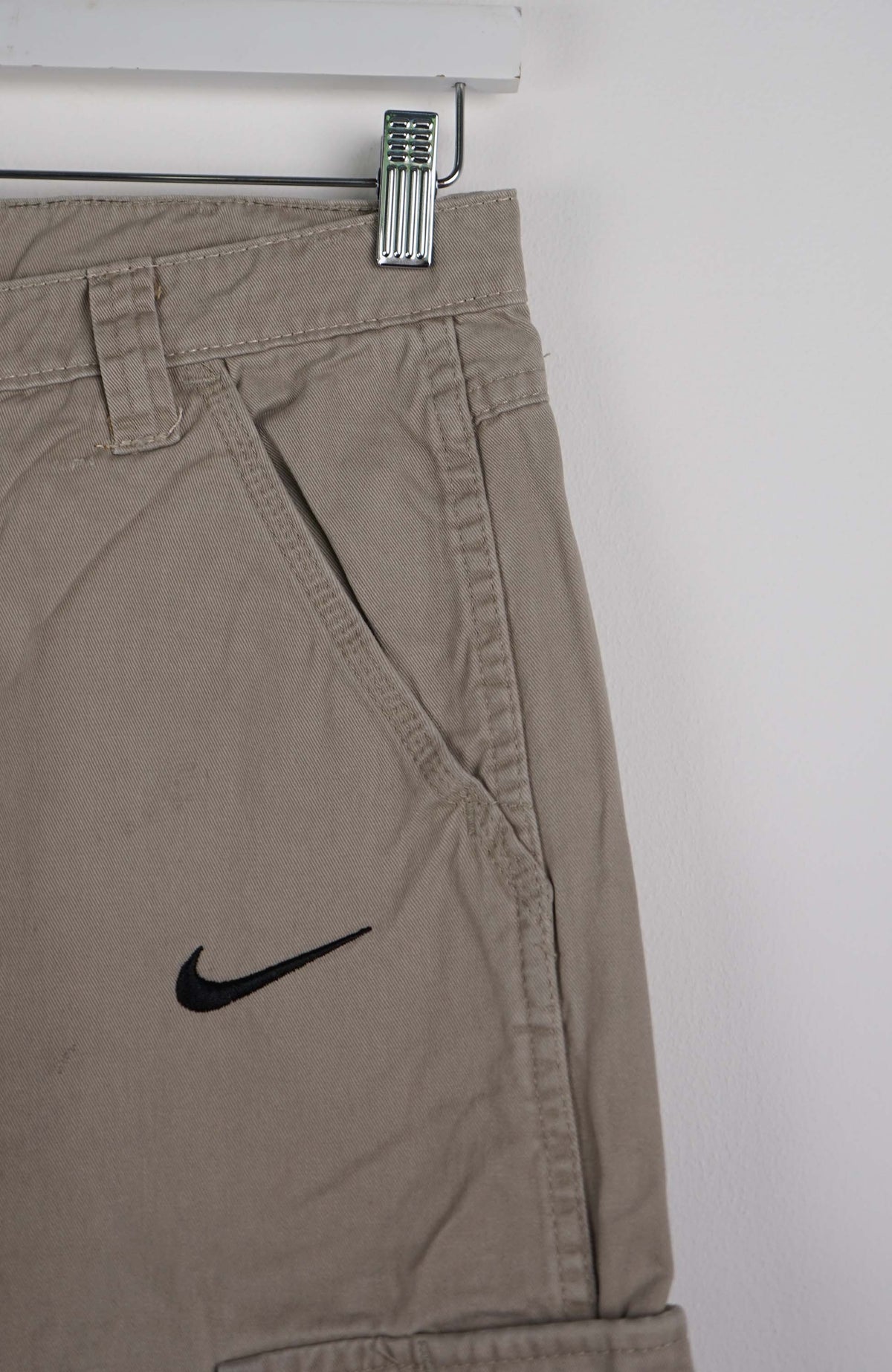 VINTAGE REWORK CARGO CAPRI SHORTS W31