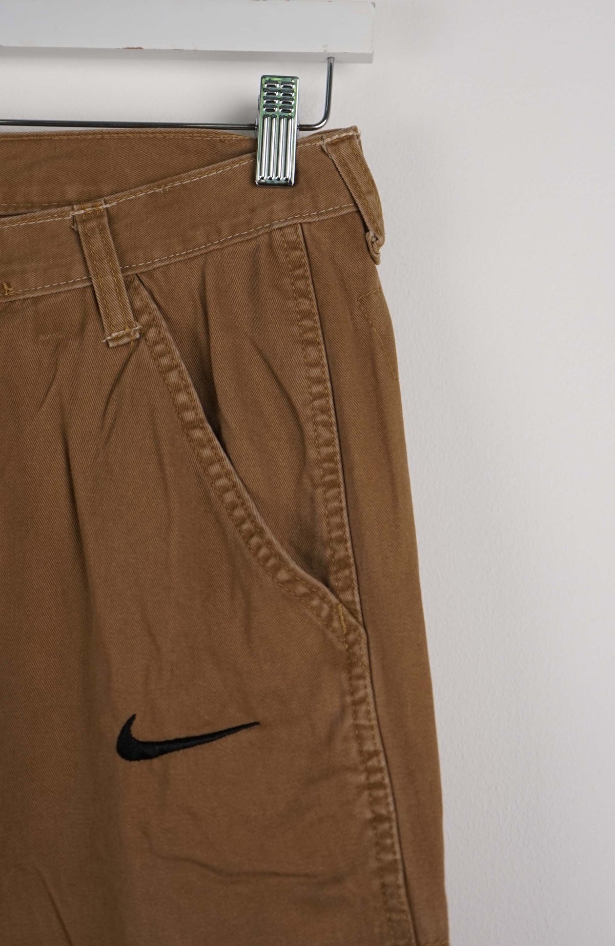 VINTAGE REWORK CARGO CAPRI SHORTS W30