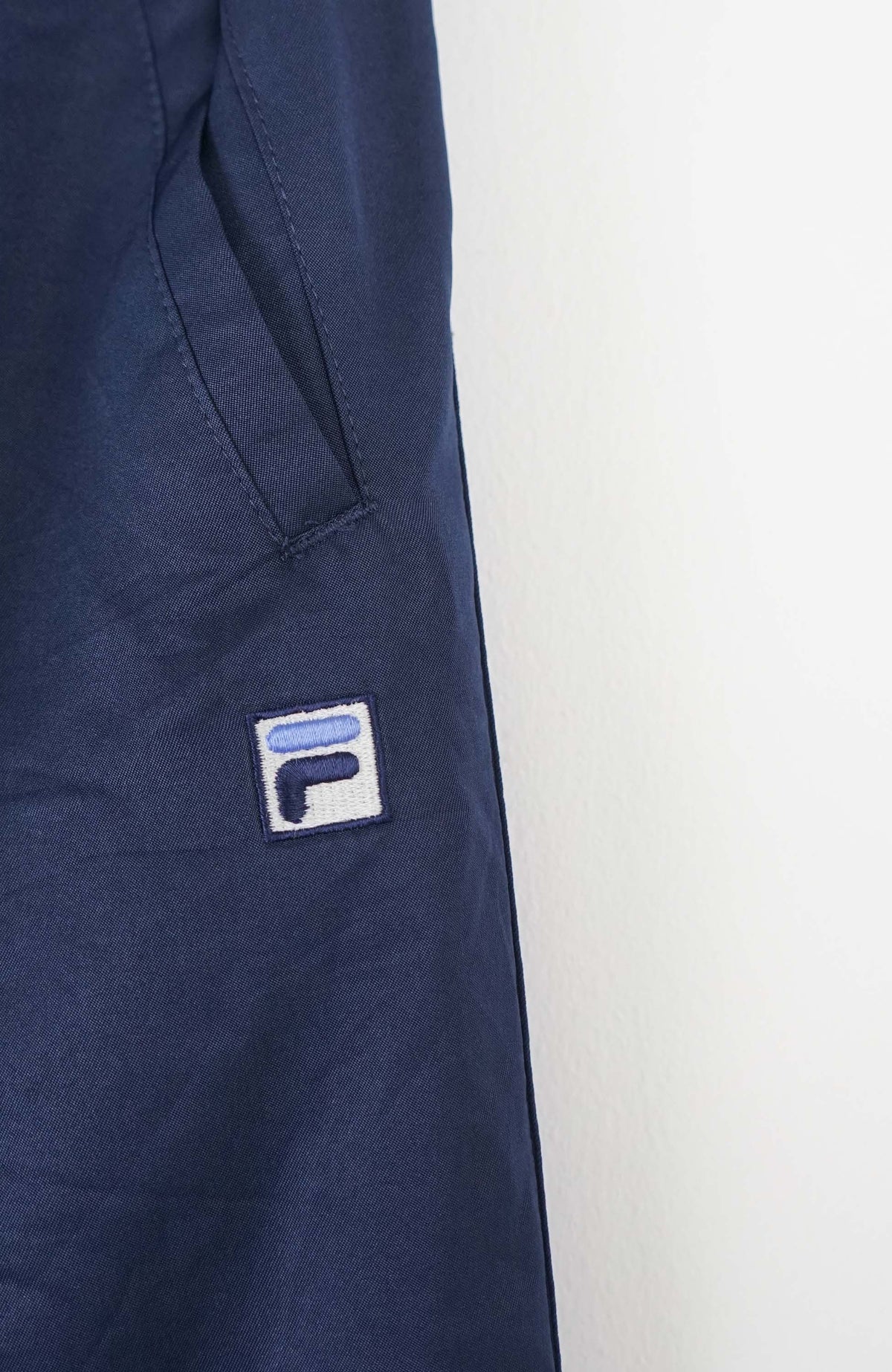VINTAGE FILA TRACK PANTS (XS)