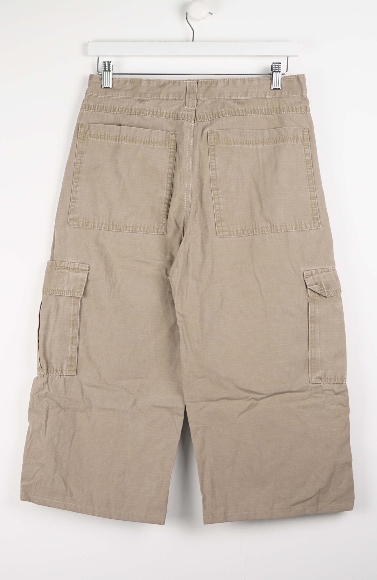 VINTAGE REWORK CARGO CAPRI SHORTS W32