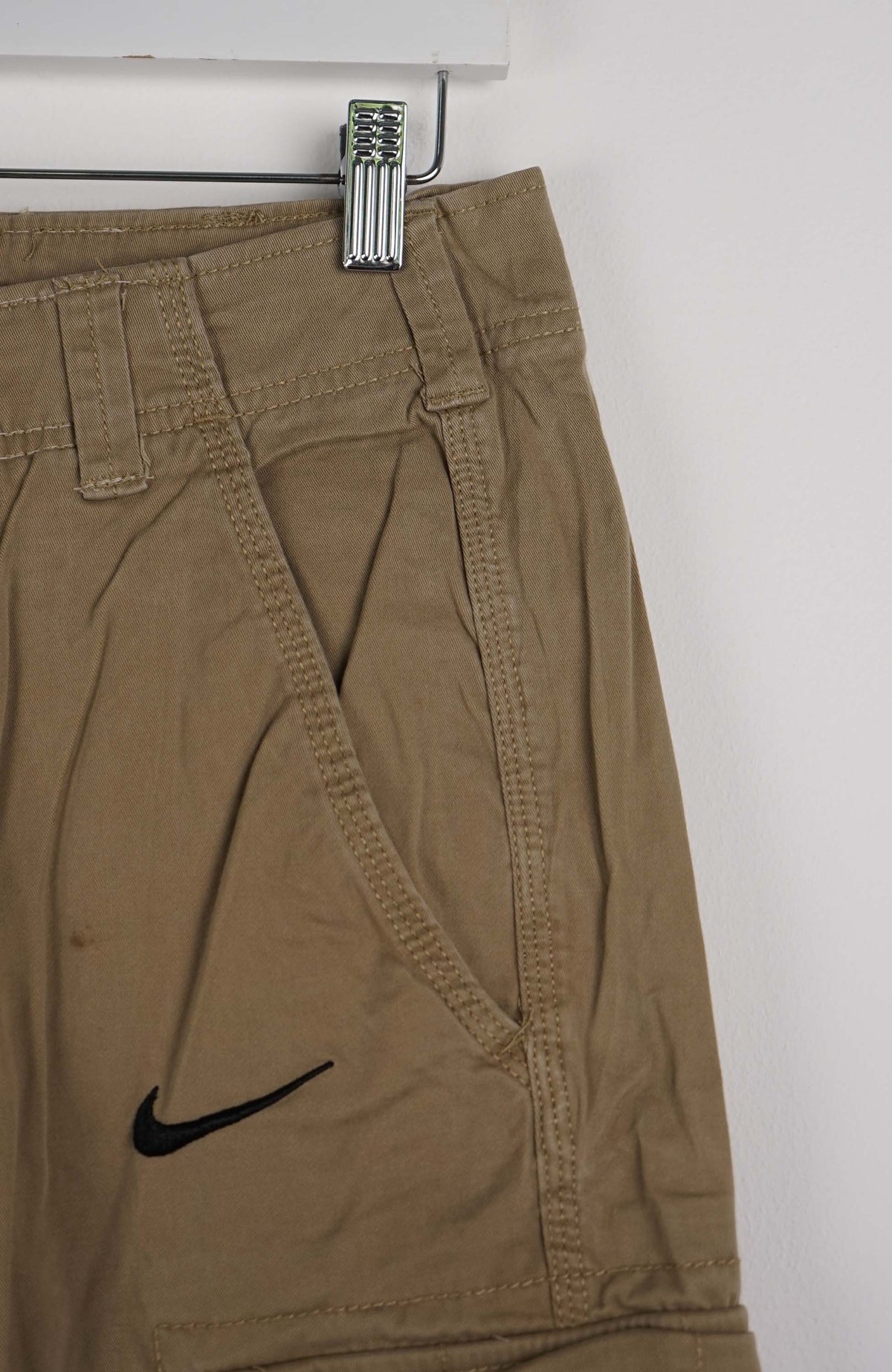 VINTAGE REWORK CARGO CAPRI SHORTS W32