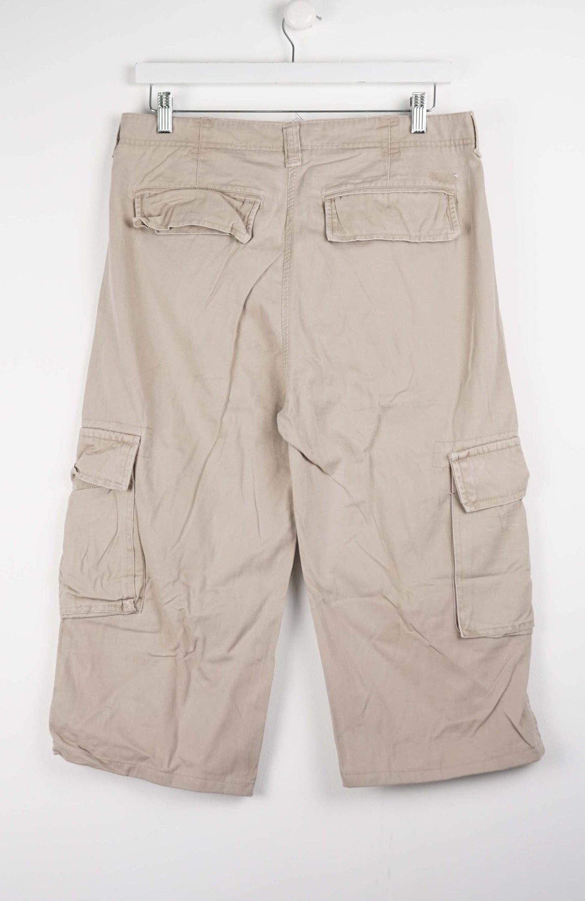 VINTAGE REWORK CARGO CAPRI SHORTS W35