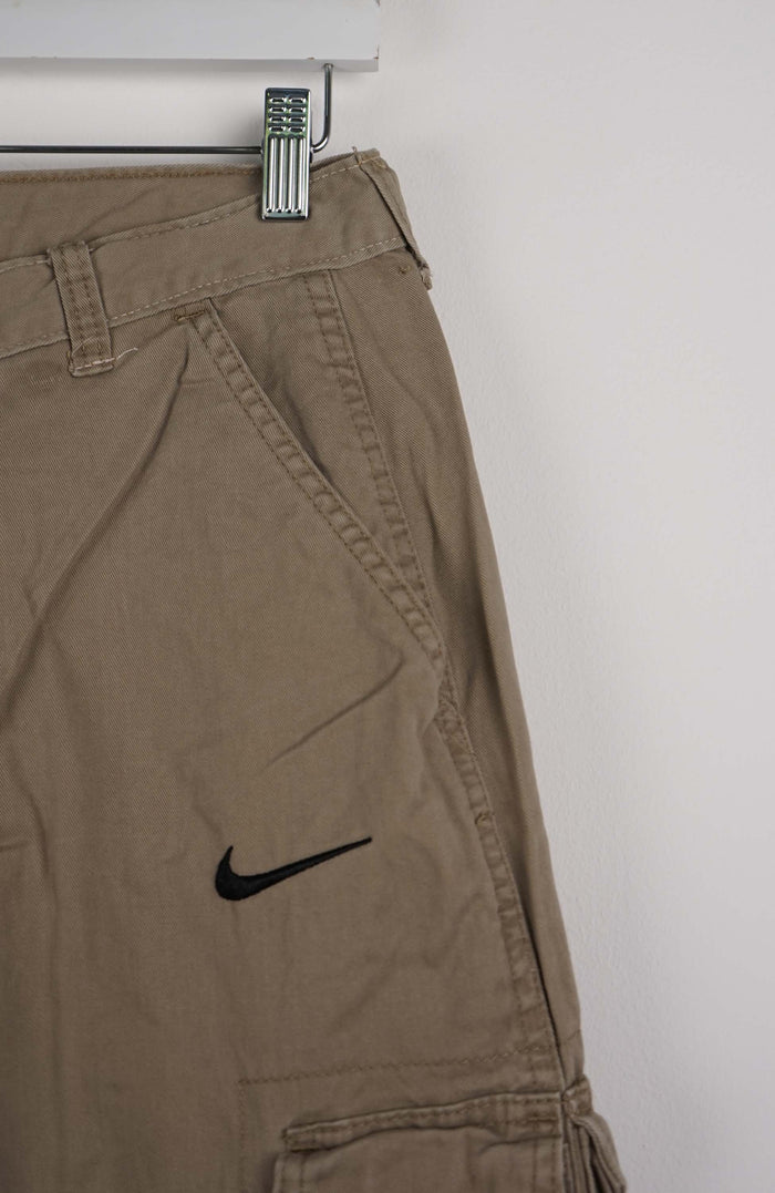 VINTAGE REWORK CARGO CAPRI SHORTS W32