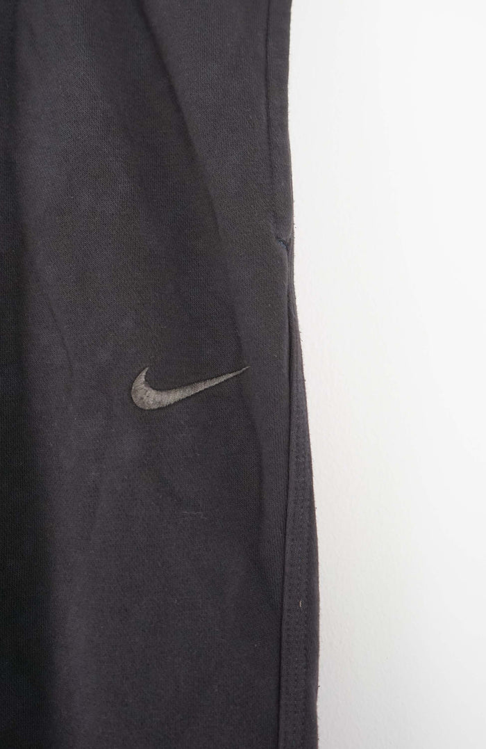 VINTAGE NIKE TRACK PANTS (M)