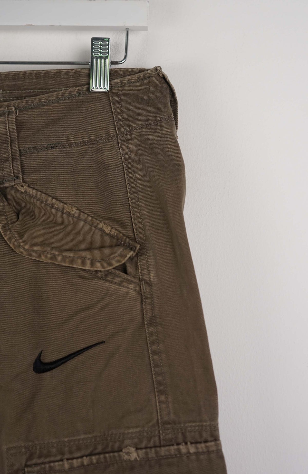 VINTAGE REWORK CARGO SHORTS W30