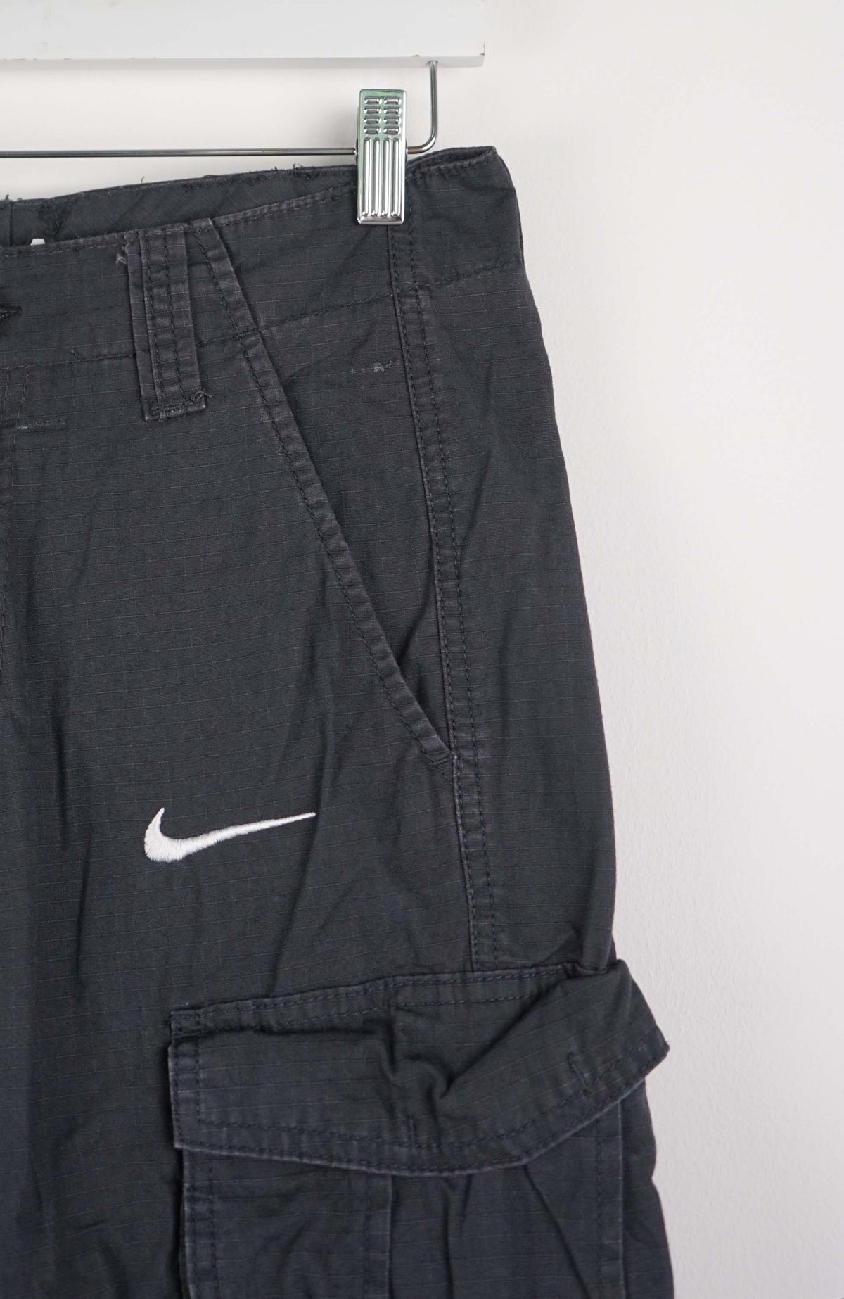 VINTAGE REWORK CARGO SHORTS W30