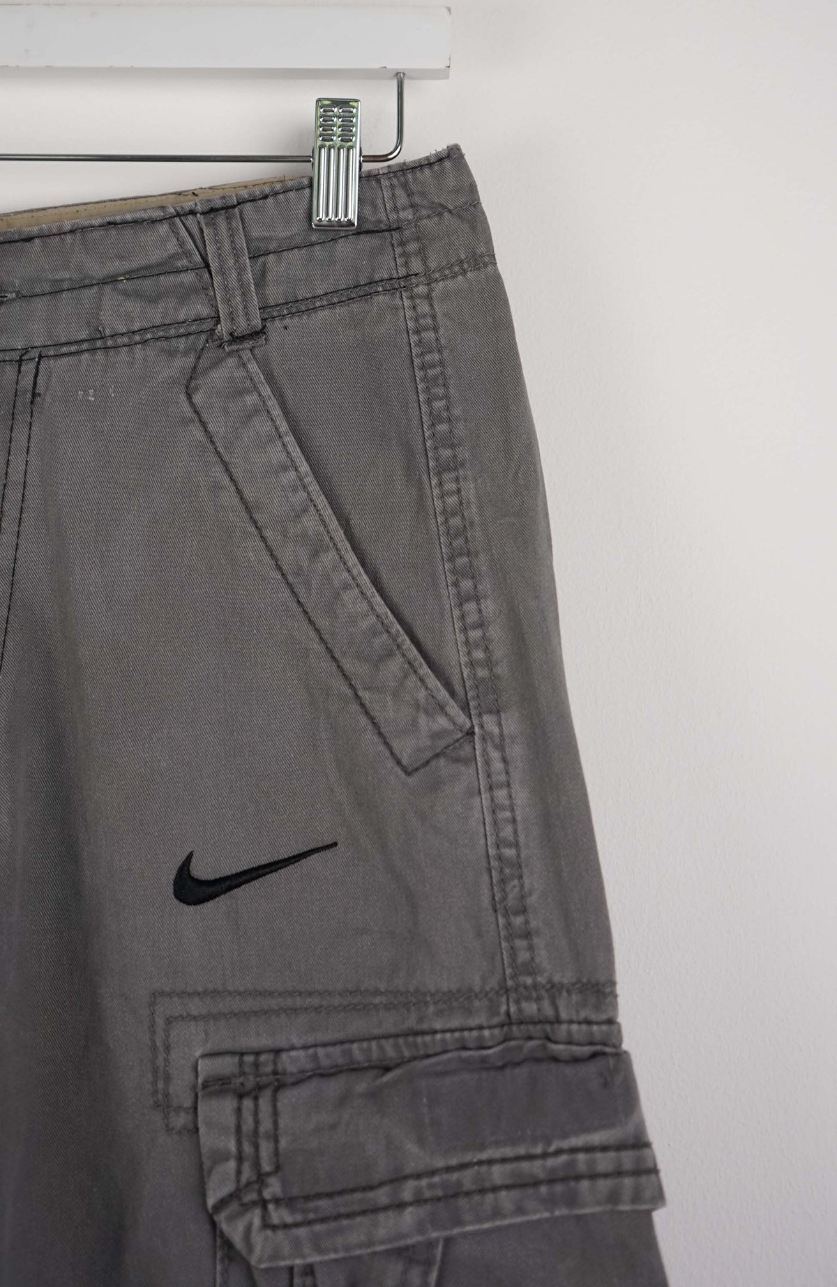 VINTAGE REWORK CARGO SHORTS W30