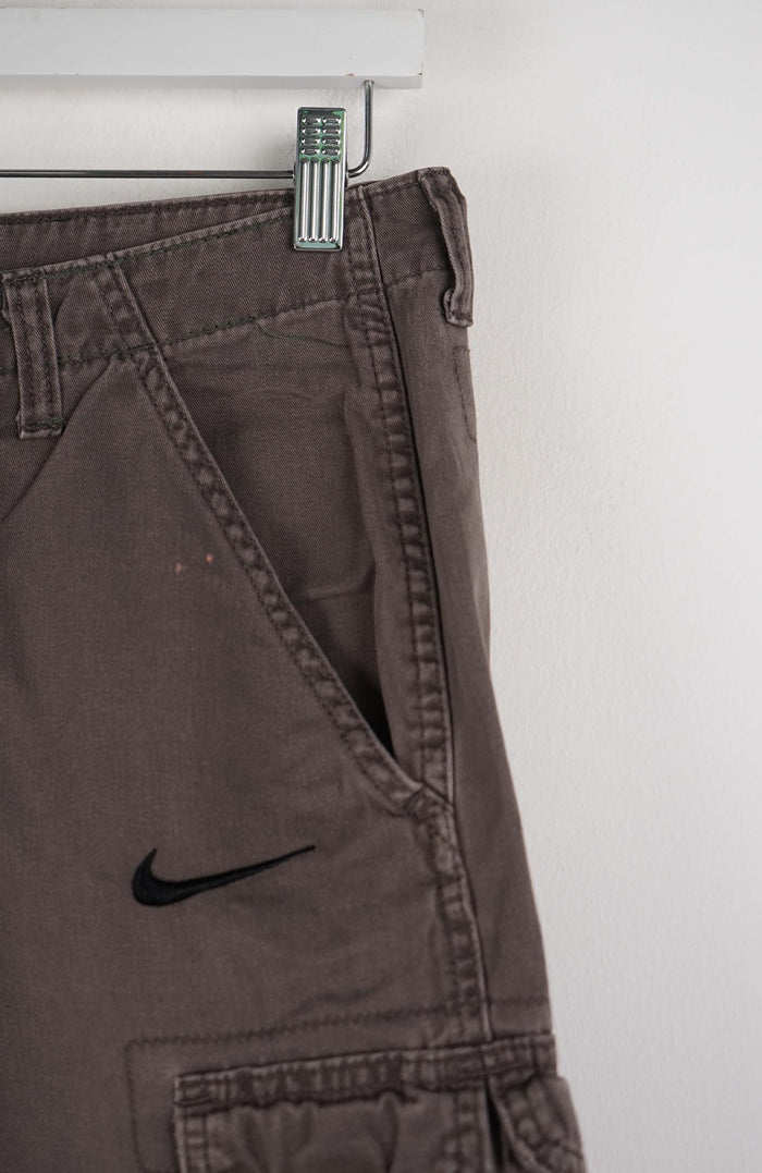 VINTAGE REWORK CARGO SHORTS W30