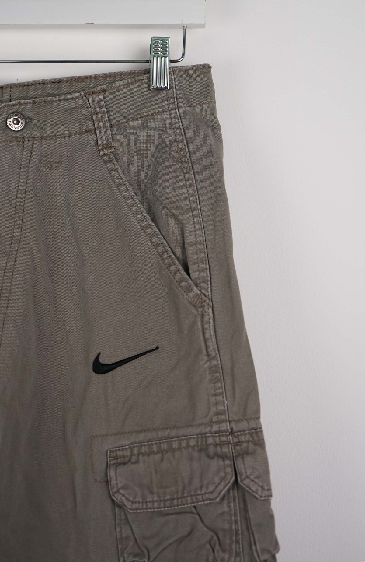 VINTAGE REWORK CARGO SHORTS W30