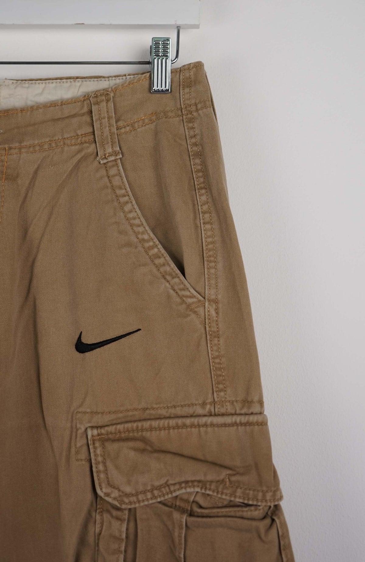 VINTAGE REWORK CARGO SHORTS W30