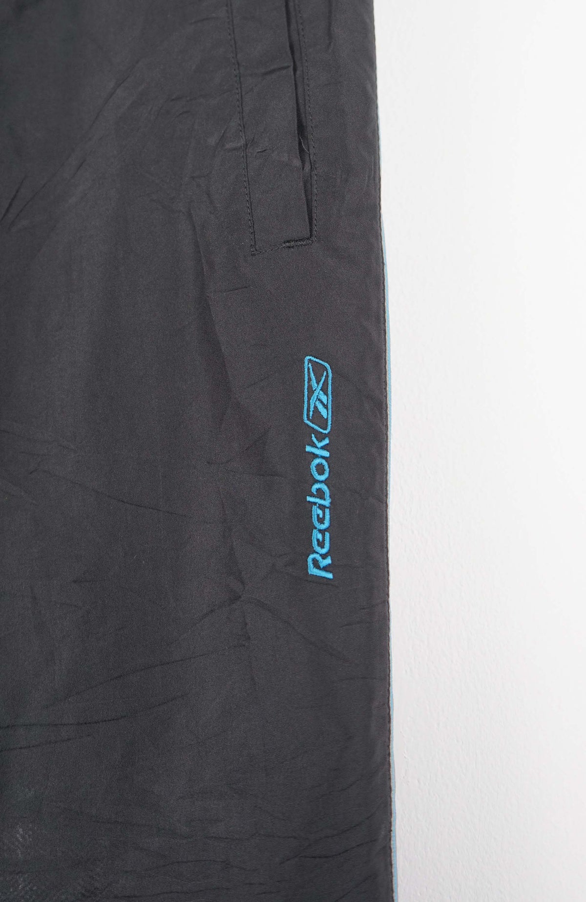 VINTAGE REEBOK TRACK PANTS (S)