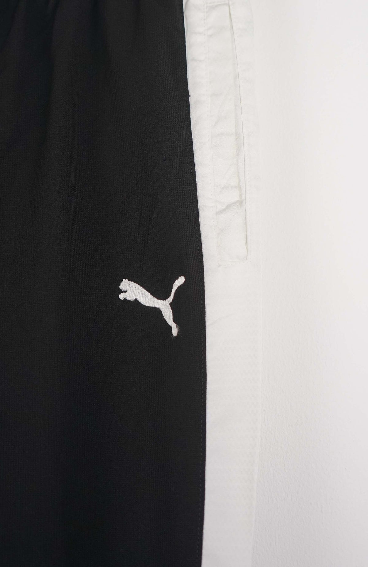 VINTAGE PUMA TRACK PANTS (S)