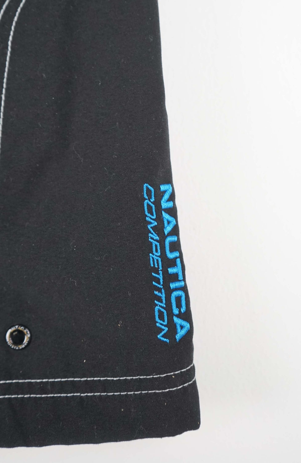 VINTAGE NAUTICA BOARD SHORTS W29