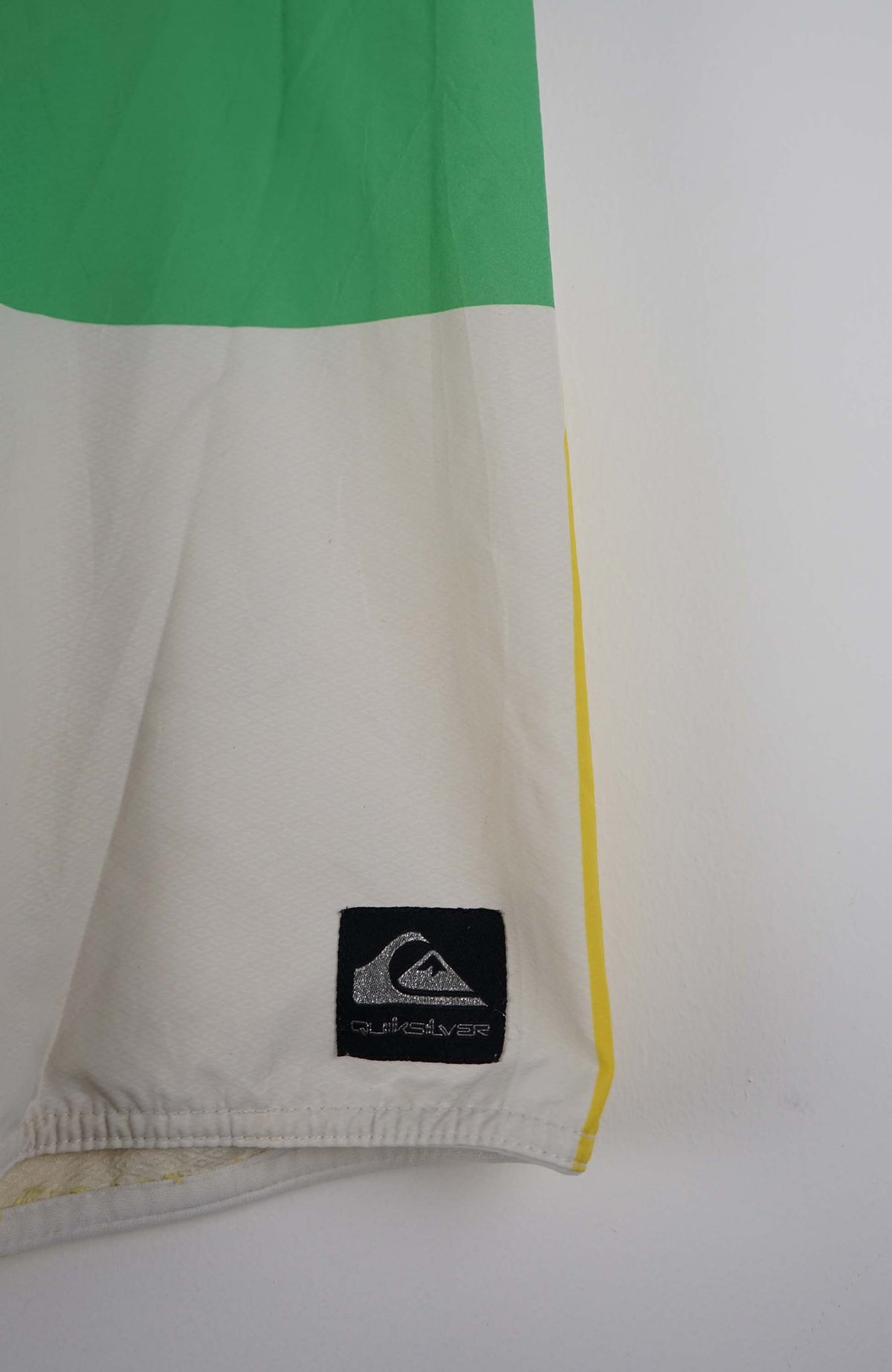 VINTAGE QUIKSILVER BOARD SHORTS W36