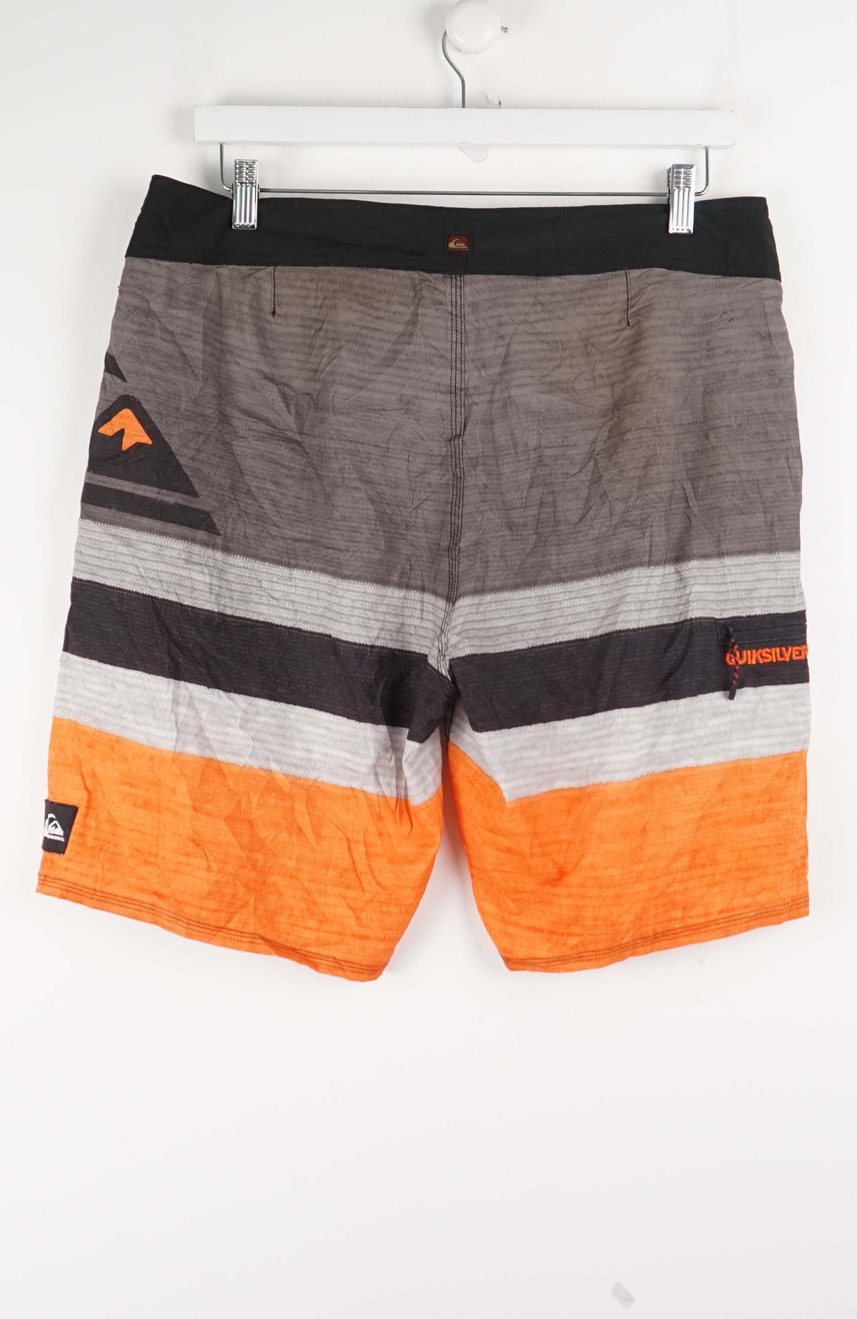 VINTAGE QUIKSILVER BOARD SHORTS W34