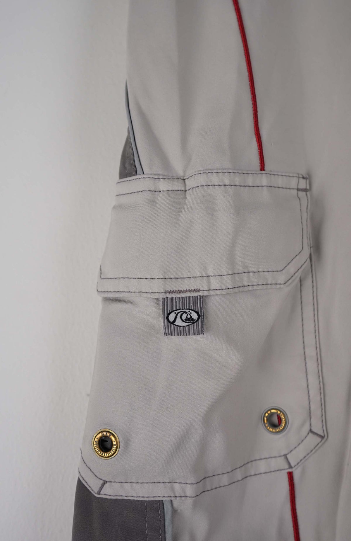 VINTAGE QUIKSILVER BOARD SHORTS W36