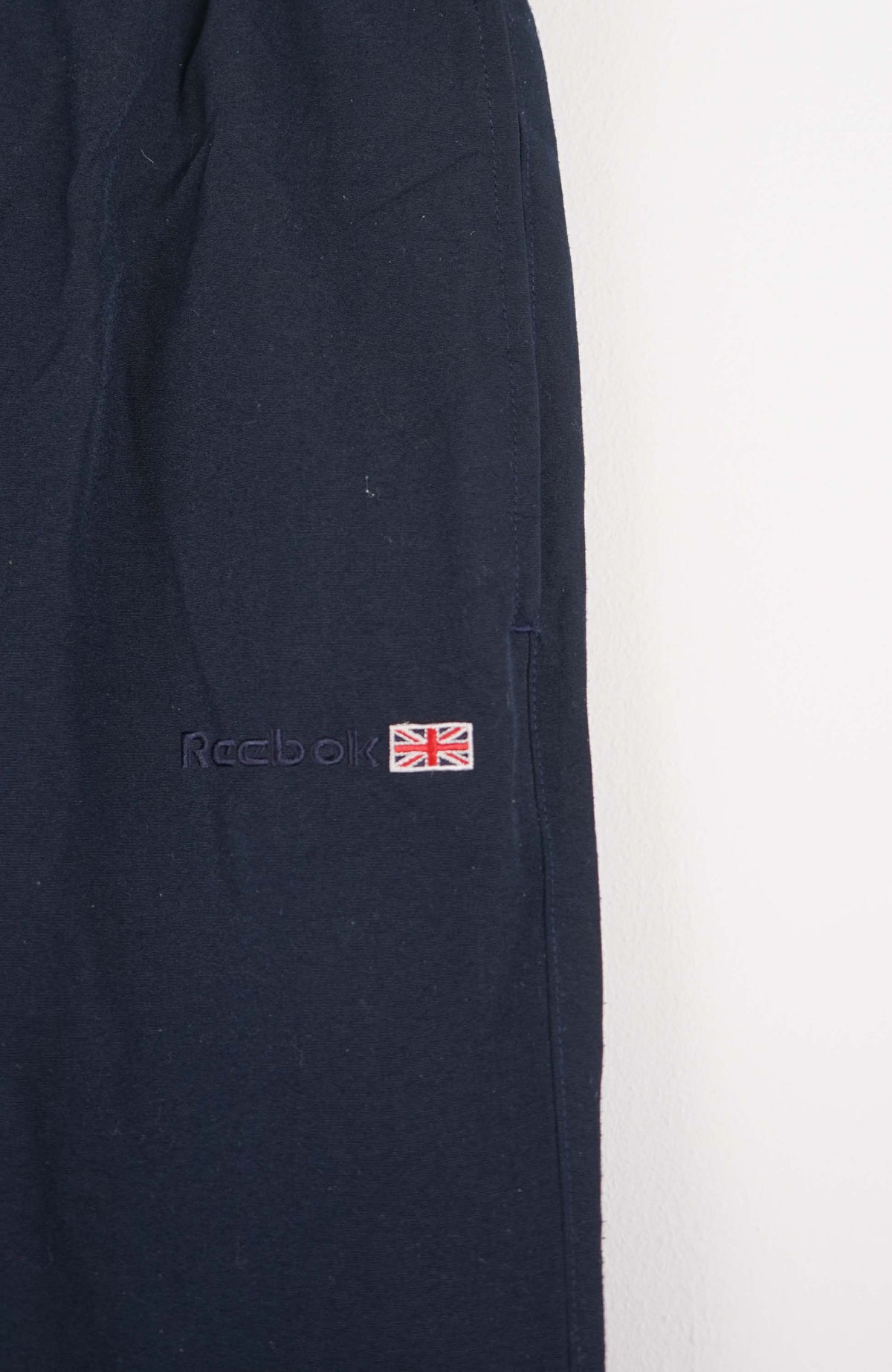 VINTAGE REEBOK TRACK PANT SHORTS (XS)