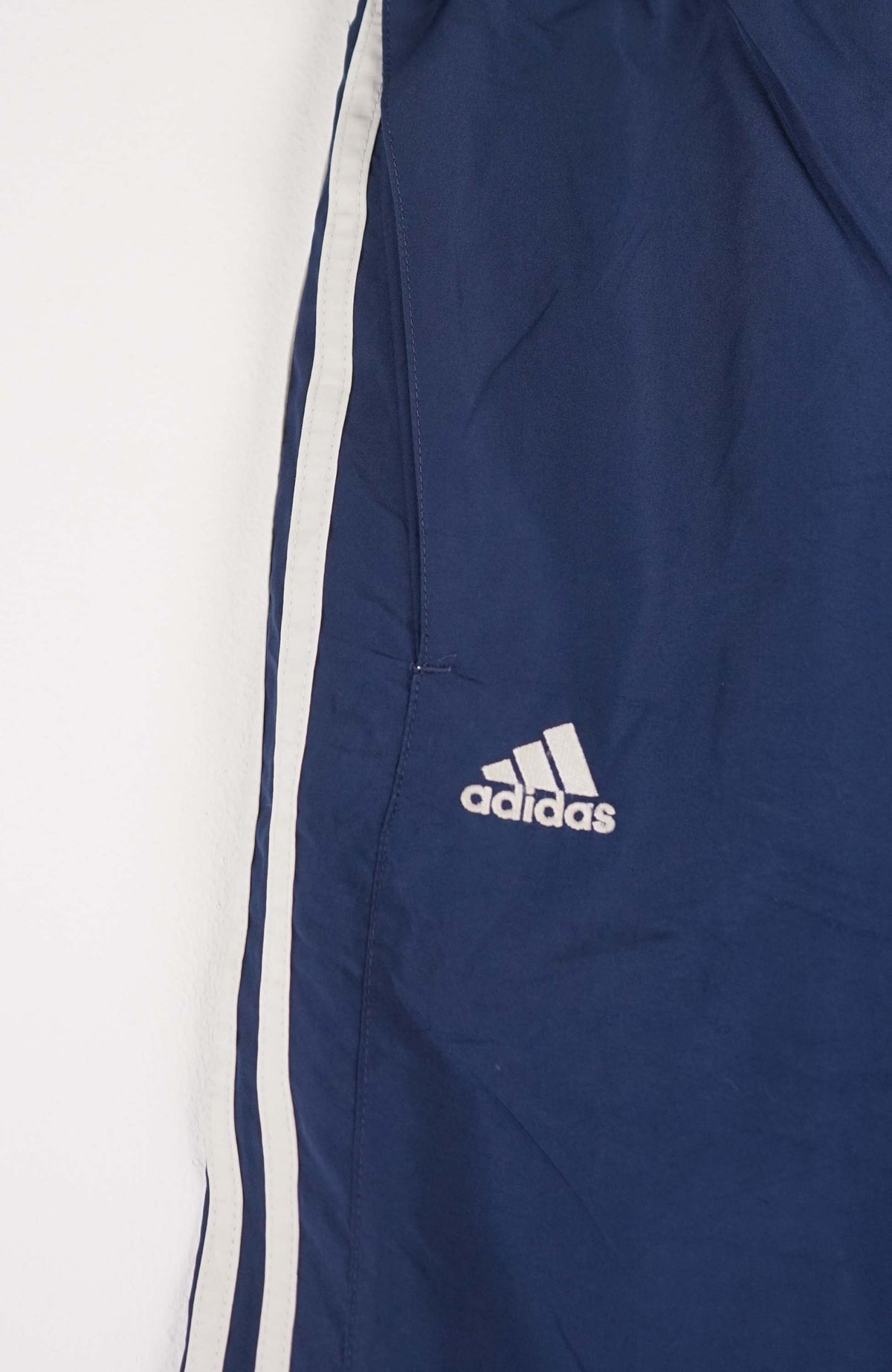 VINTAGE ADIDAS TRACK PANT SHORTS (M)