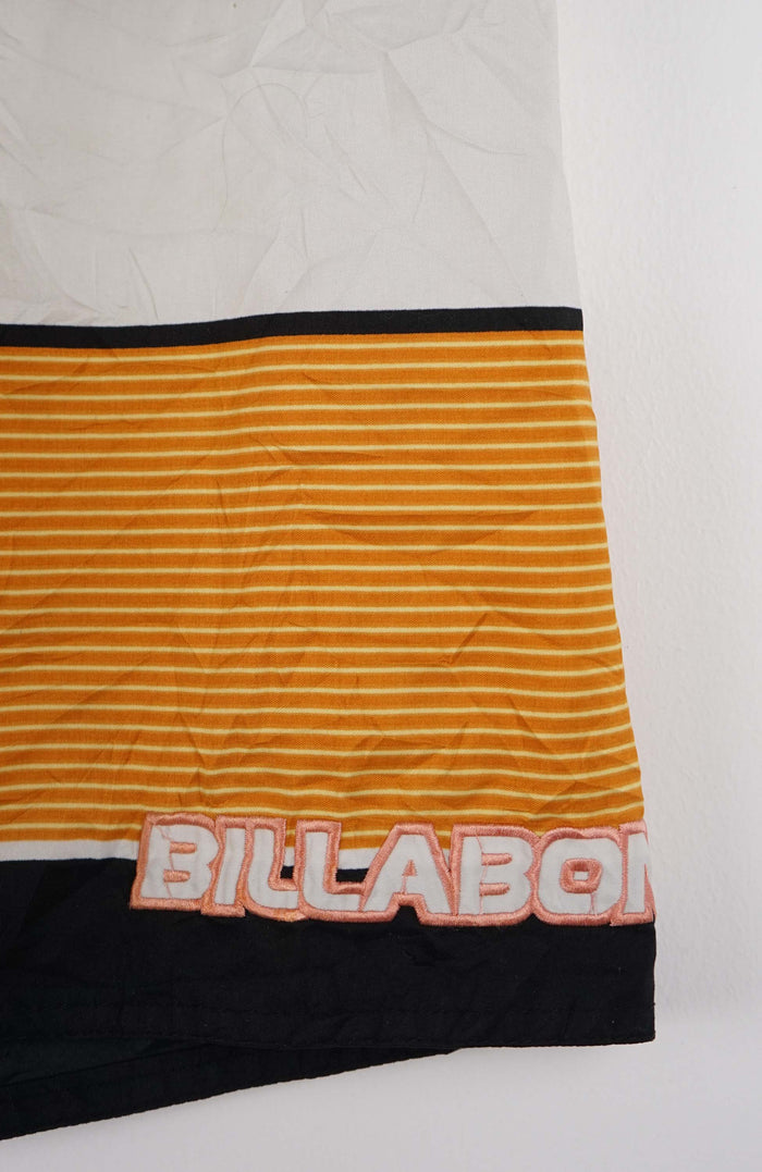 VINTAGE BILLABONG BOARD SHORTS W32