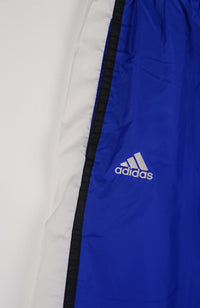 VINTAGE ADIDAS TRACK PANT SHORTS (M)