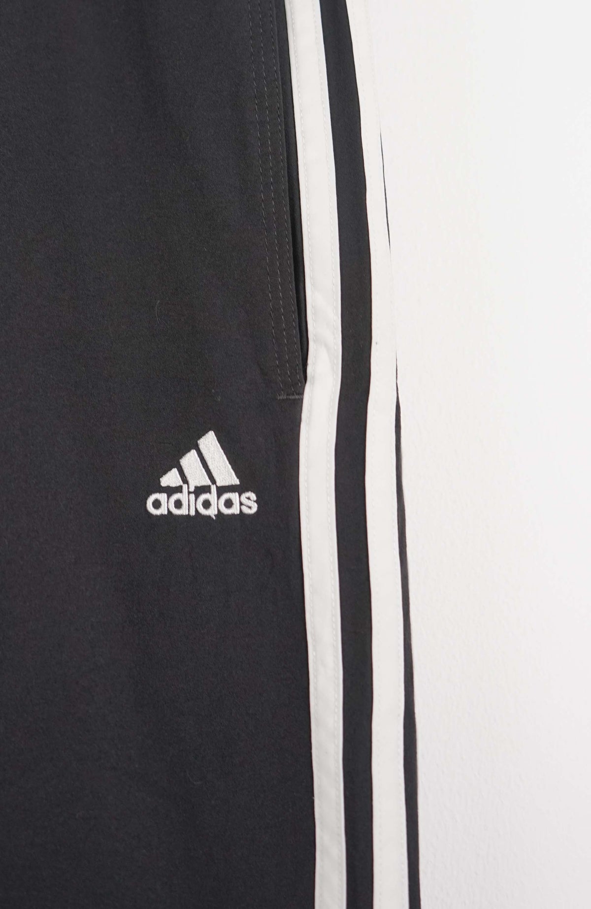 VINTAGE ADIDAS TRACK PANT SHORTS (XL)
