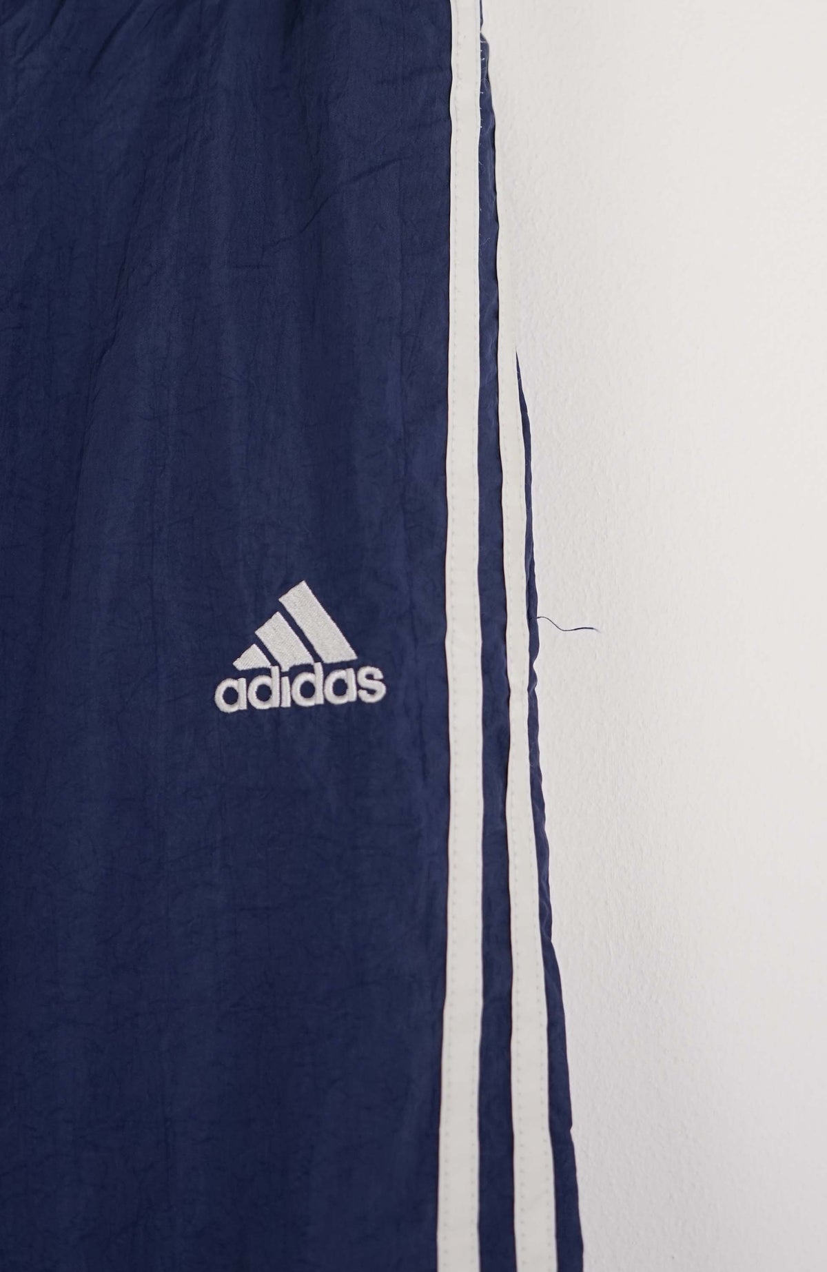 VINTAGE ADIDAS TRACK PANT SHORTS (M)