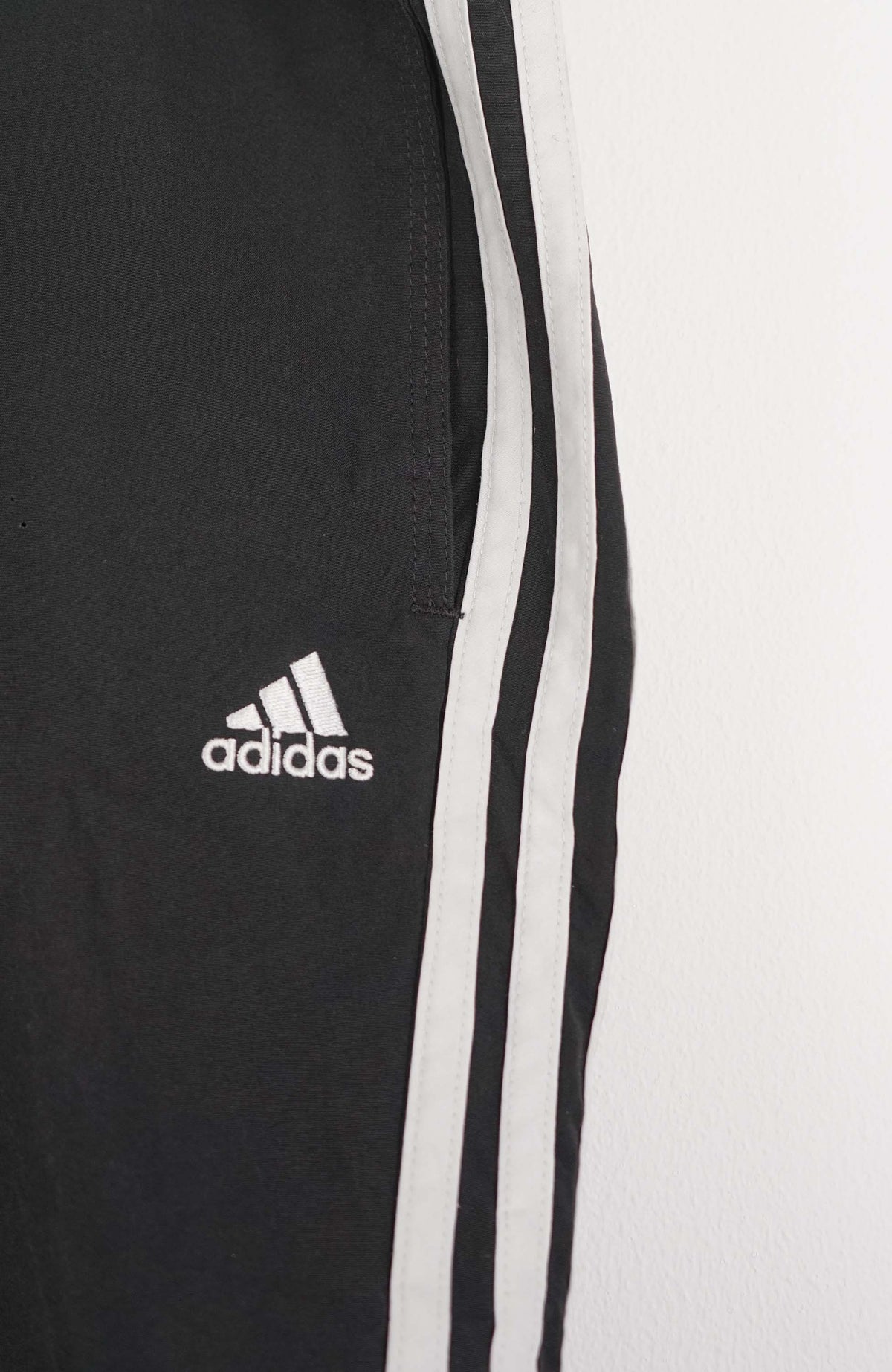 VINTAGE ADIDAS TRACK PANT SHORTS (XL)