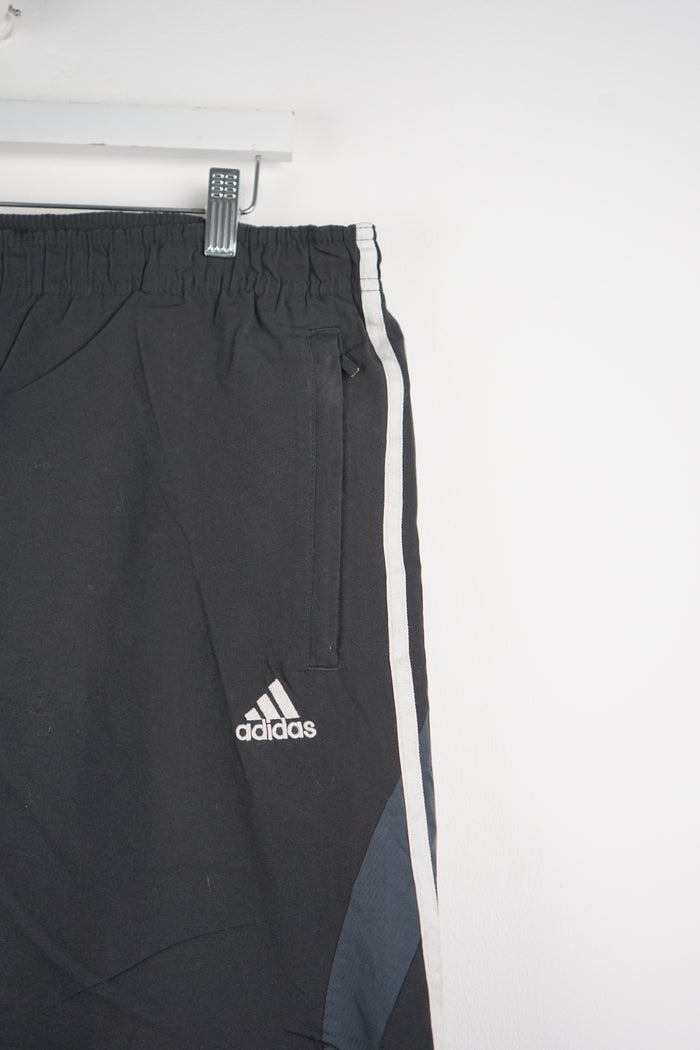 VINTAGE ADIDAS TRACK PANT SHORTS (XL)