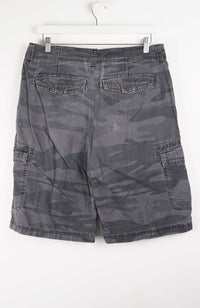 VINTAGE CAMO CARGO SHORTS W33