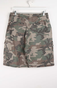 VINTAGE WRANGLER CAMO CARGO SHORTS W32