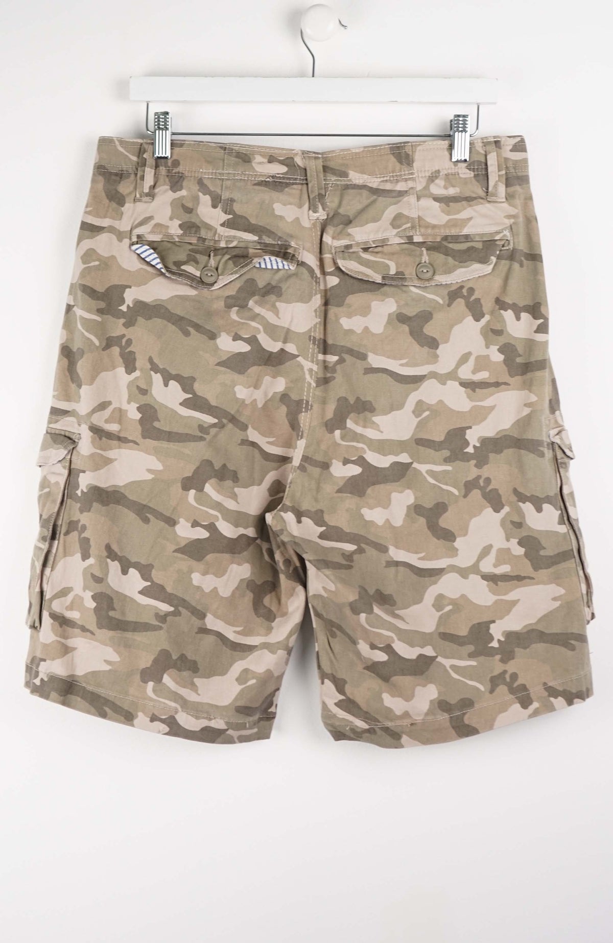 VINTAGE CAMO CARGO SHORTS W34