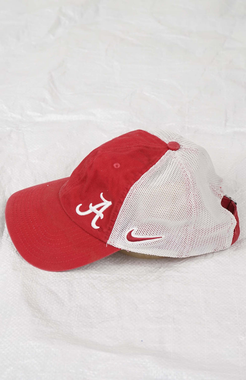 VINTAGE NIKE HAT