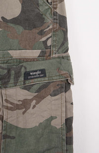 VINTAGE WRANGLER CAMO CARGO SHORTS W32